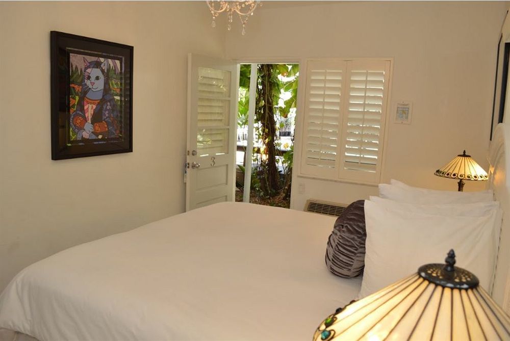Sobe You! Hotel Miami Beach Exterior photo