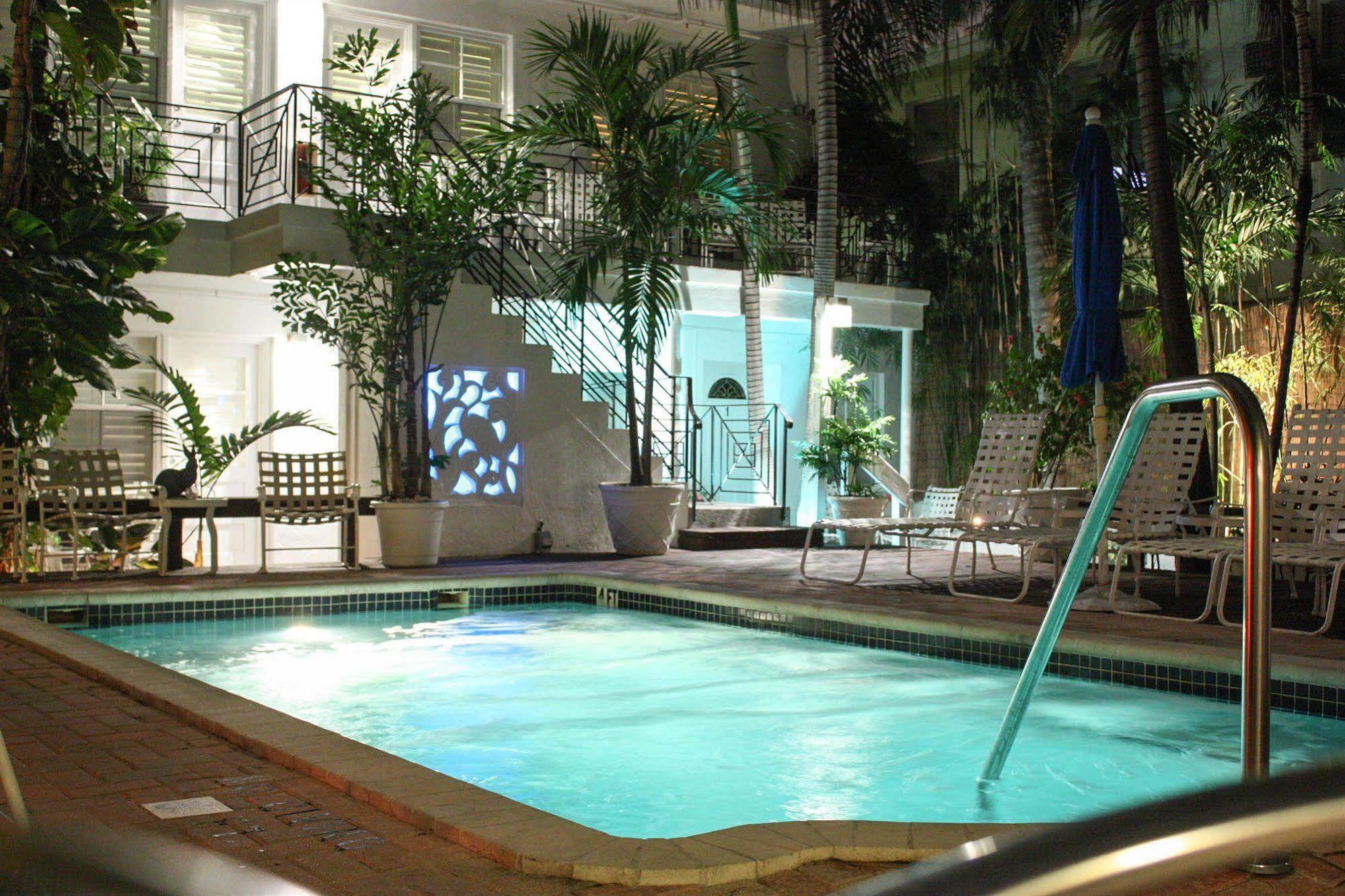 Sobe You! Hotel Miami Beach Exterior photo